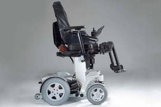Инвалидная кресло-коляска с электроприводом Invacare Storm 4