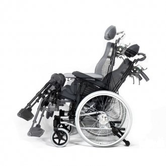 Инвалидная кресло-коляска с множеством функций BREEZY Relax 2 LY-250-0690