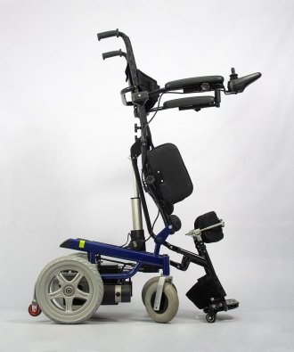 Кресло-коляска инвалидная электрическая с вертикализатором LY-EB103-139