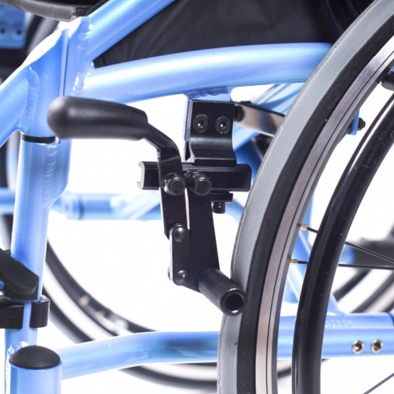 Инвалидная кресло-коляска Ortonica Base 185