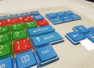 Клавиатура адаптированная с крупными кнопками + пластиковая накладка, разделяющая клавиши