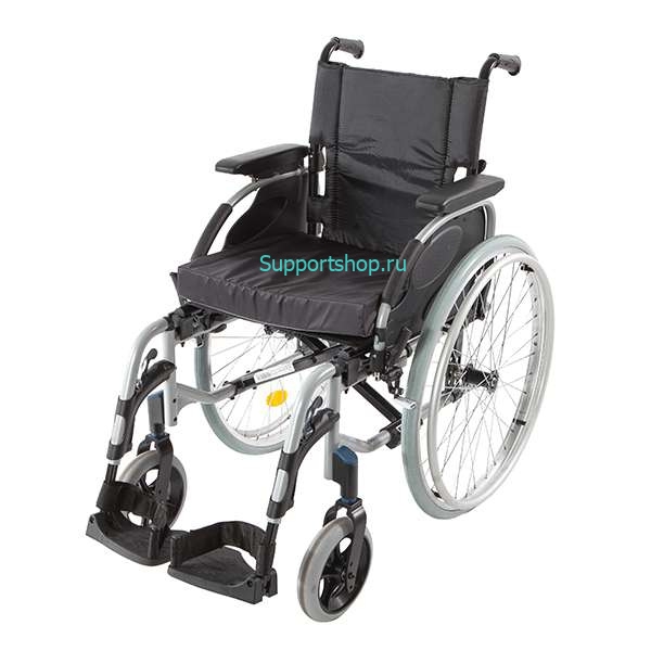 Инвалидное кресло-коляска Invacare Action 2