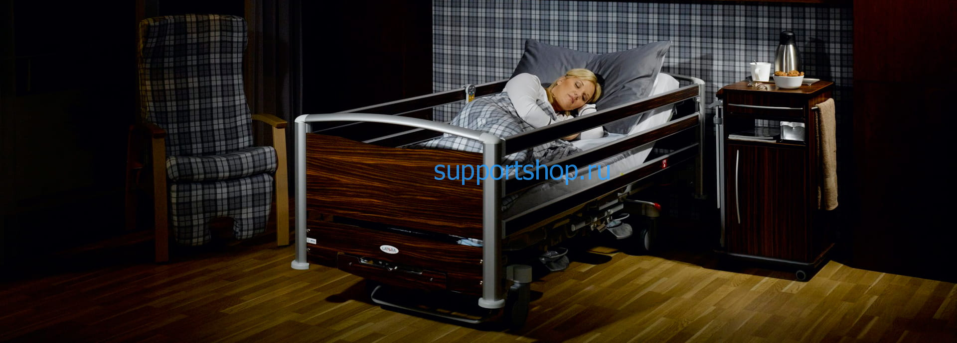 Медицинские кровати с электроприводом Linet Latera Thema