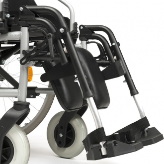 Кресло-коляска инвалидное механическое Vermeiren V100
